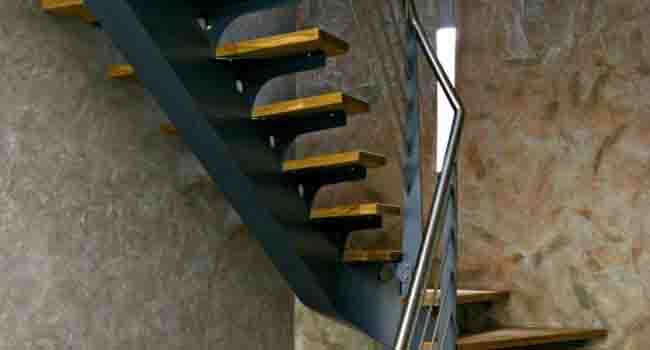 Točité ocelové schodiště